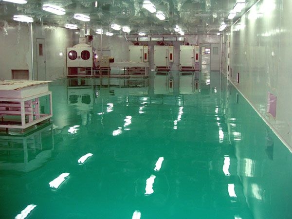 環(huán)氧滾涂型自流平地坪
